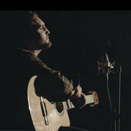 Karotum em by Tar Tukhtaryan - imusic.am