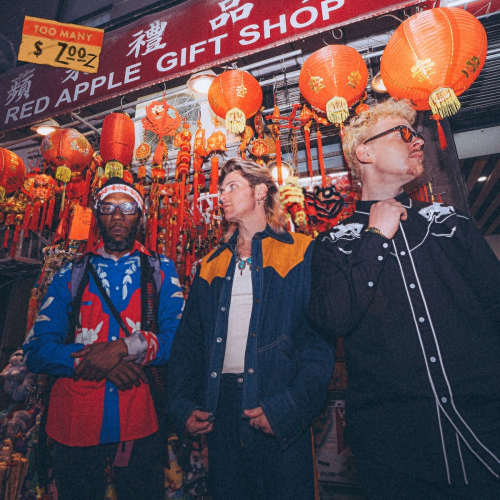 Red Apple Gift Shop by Too Many Zooz - imusic.am