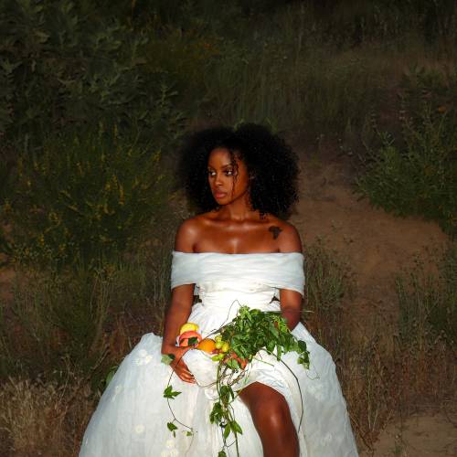 Hues by Fana Hues - imusic.am