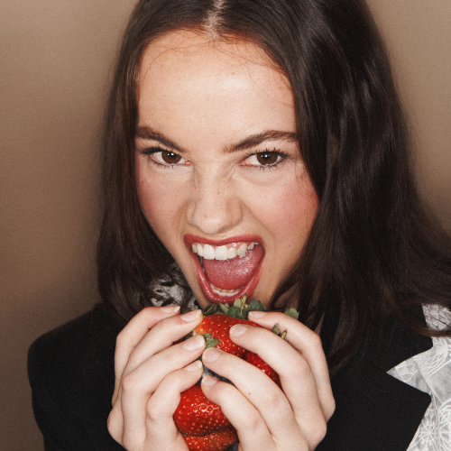 Bea and her Business - imusic.am