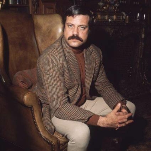 Oliver Reed - imusic.am
