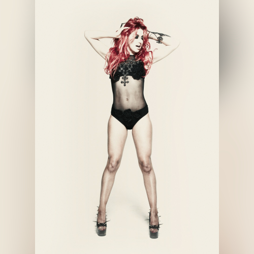 Neon Hitch - imusic.am