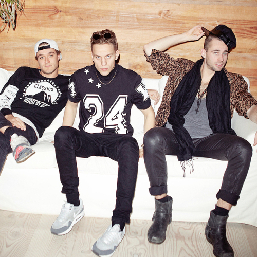 Scarlet Pleasure - imusic.am