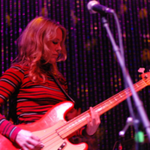 Britta Phillips - imusic.am