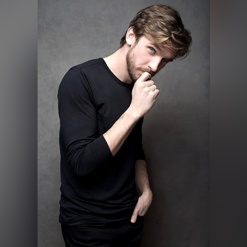 Dan Stevens - imusic.am