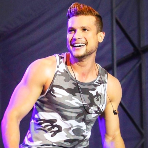 Israel Novaes - imusic.am