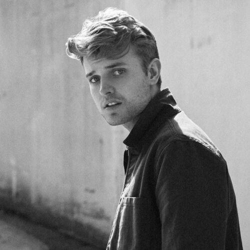 Sandro Cavazza - imusic.am