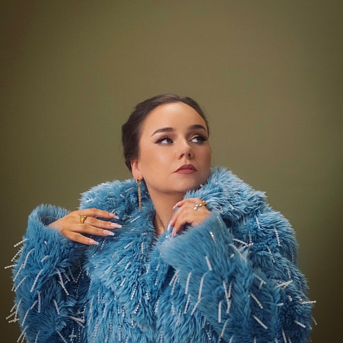 Hayley May - imusic.am