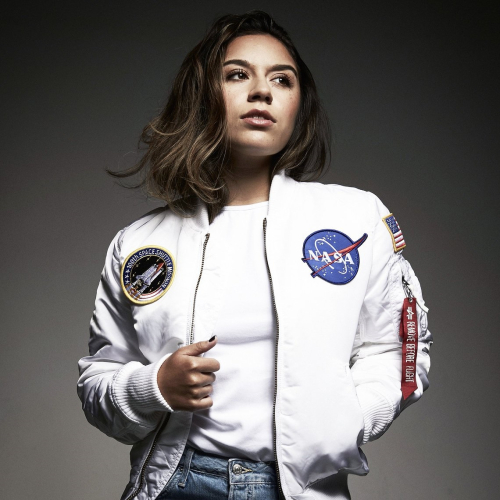 Chelcee Grimes - imusic.am