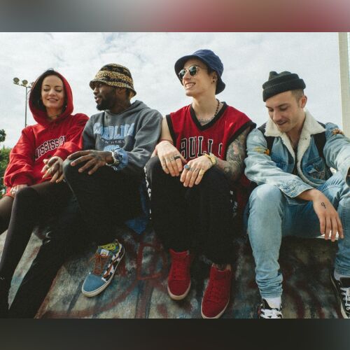 Quest Pistols Show - imusic.am