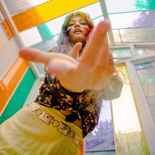 Lauren Ruth Ward - imusic.am