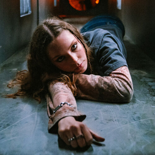 Holly Humberstone - imusic.am