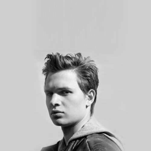 Ansel Elgort - imusic.am